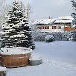 Dirndlkoenigin Grunenbach