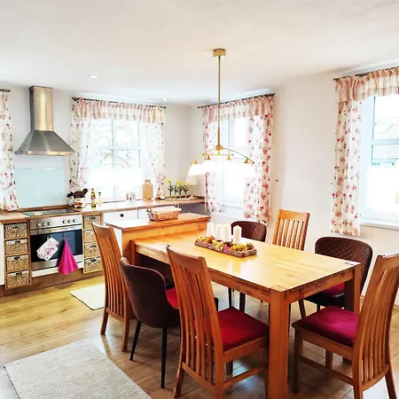 Apartament Dirndlkoenigin Grunenbach
