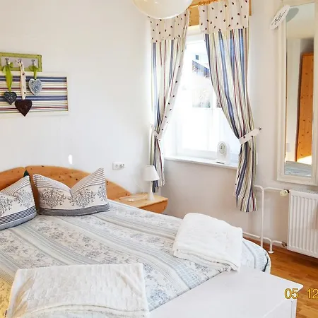 Apartment Dirndlkoenigin Grunenbach